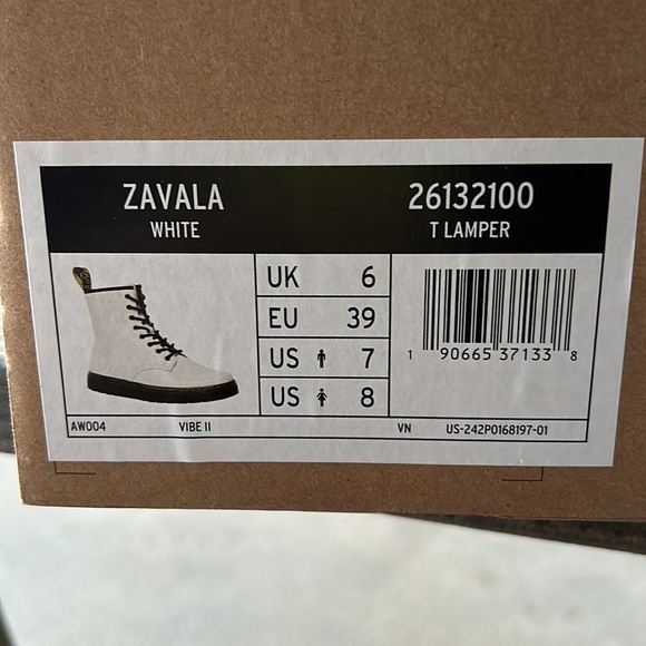 Doc Martens Zavala BRAND NEW - Picture 6 of 6